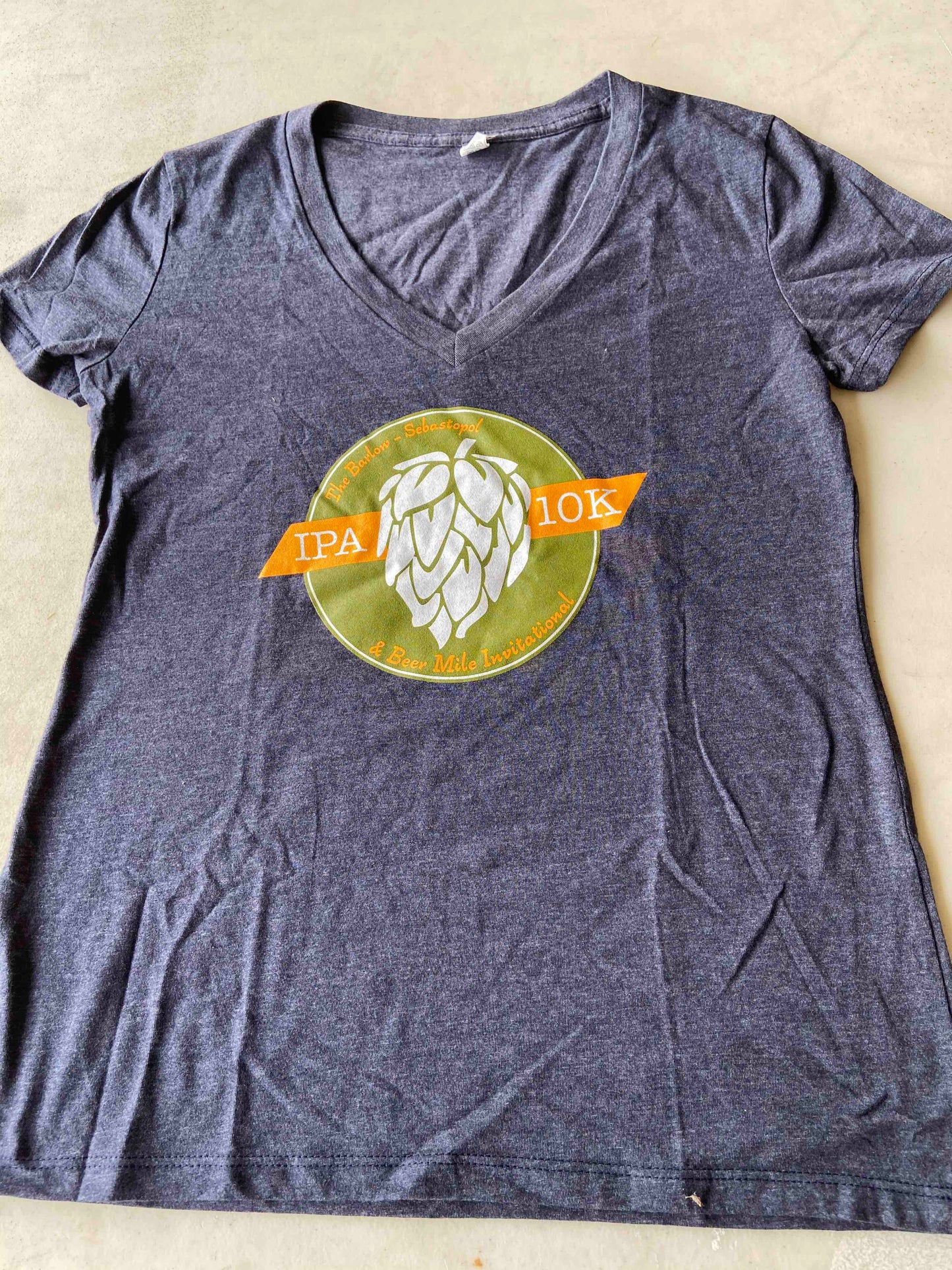 IPA 10K  Women's SS V-Neck Tee -Heather Navy- Classic